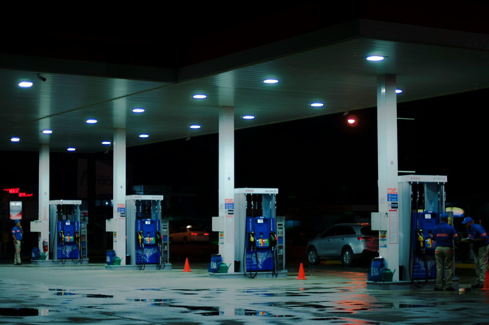 On a late night my friend and i were bored and wanted to take some pictures to try night photography.